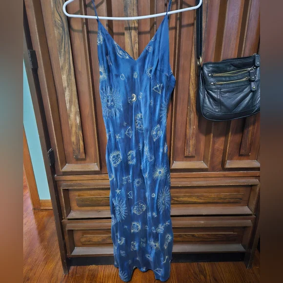 blue realisation par dress Realisation Par Lila Dress- Rent from Hauteline M main image 1
